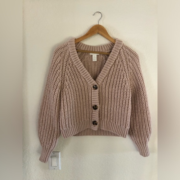 H&M Sweaters - H&M Dusty Rose Chunky Knit V-Neck Button Cardigan